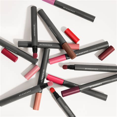 burberry lip velvet crush 25 cinnamon|More.